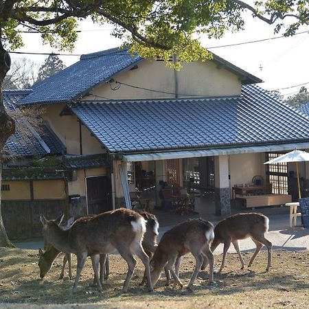 The Deer Park Inn Nara Exteriör bild